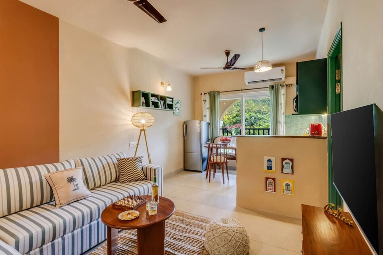 Room 3, 1BR in North Goa Pool Gym Clubhouse Access, North Goa