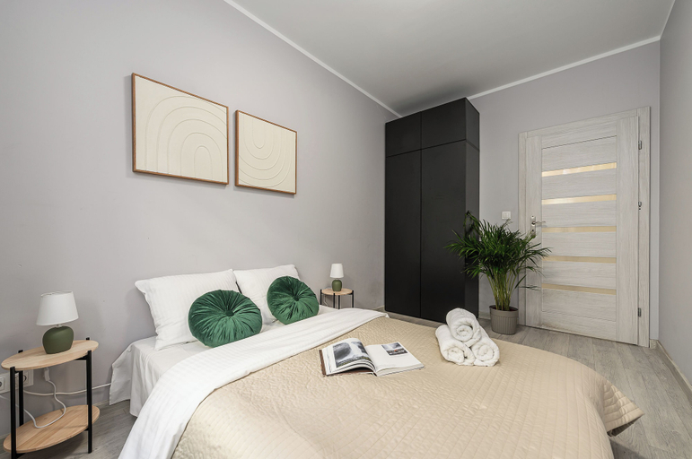 Room 3, Lumina apartment near the train station, Warsaw