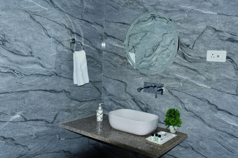 Bathroom 3, Ranthambore Village Serai, Sawai Madhopur