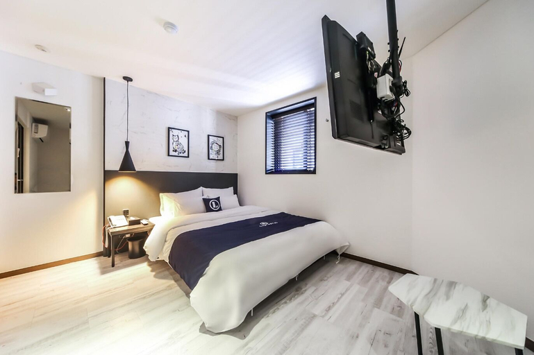 Room 2, Lrui Motel, Haeundae
