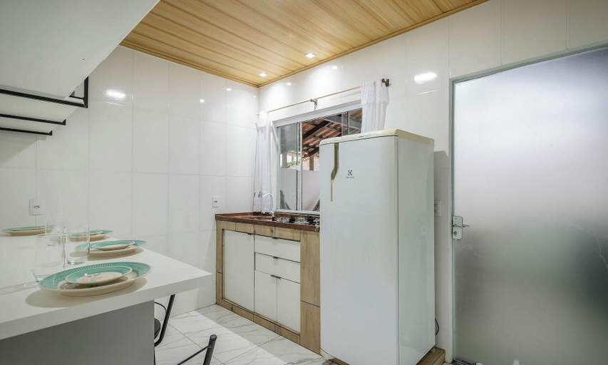 Private kitchen, Complete House Just Minutes From the Beach Jcs0874, Penha