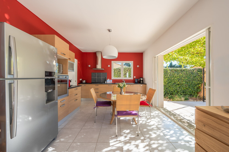 Room 5, Apartment in Maussane-les-alpilles, Bouches-du-Rhône