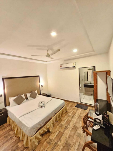 Room 5, Manuhar, Jaipur