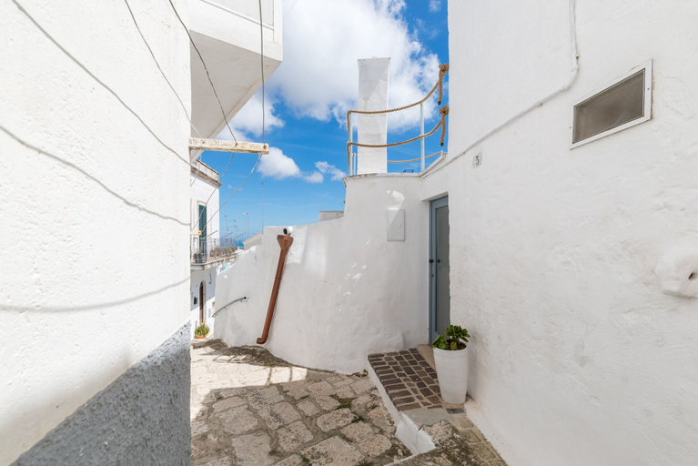 Room 4, Campanile Apartment With Terrace by Wonderful Italy, Brindisi