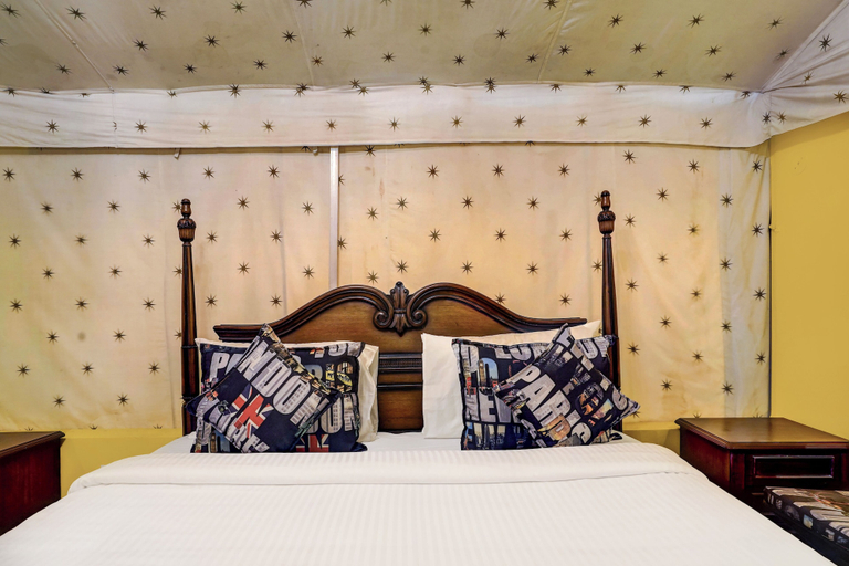 Room 5, Alaya Stays Fortezza, Gurgaon