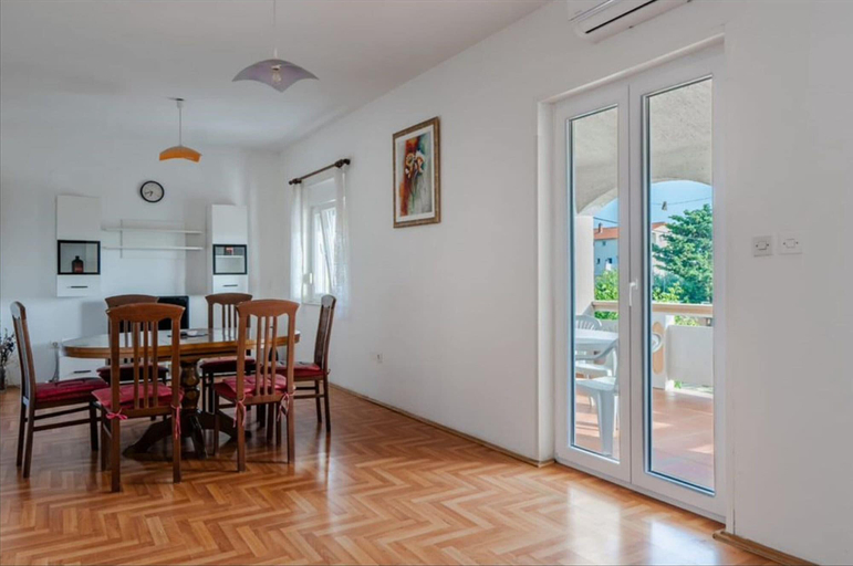 Living room, Villa in Vrsi With Pool Near Sandy Beach, Nin