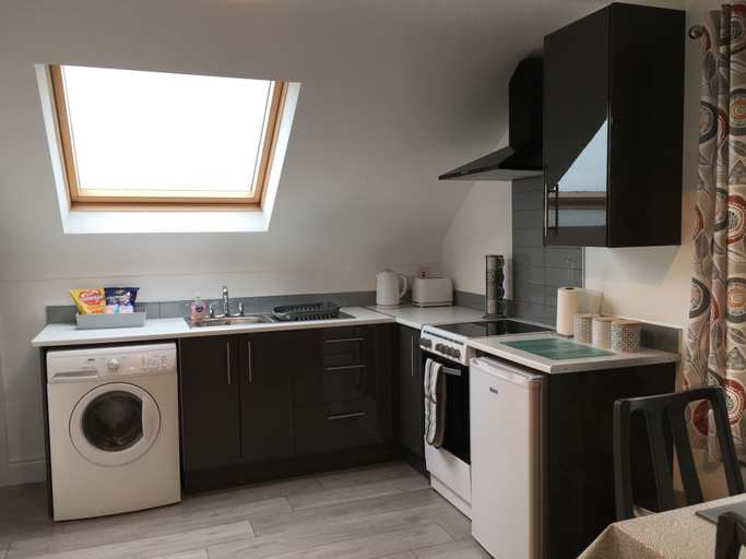 Private kitchen, Sea & Mountain View-garden-wi-fi-parking- Sleeps 4, Newry, Mourne and Down