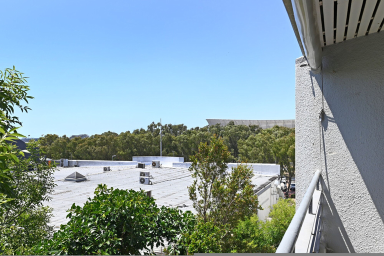Room 5, Charming One Bed Central Green Point Stadium, City of Cape Town