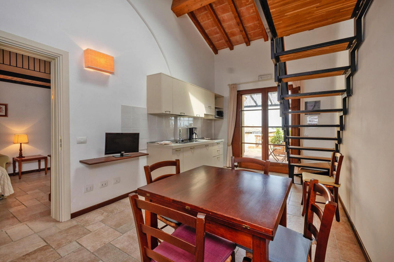 Private kitchen 2, Apartment Overlooking Piombino Beach, Livorno