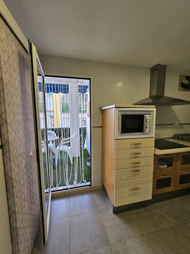 Private kitchen 2, Beach Escape for 6 in Benidorm, Alicante