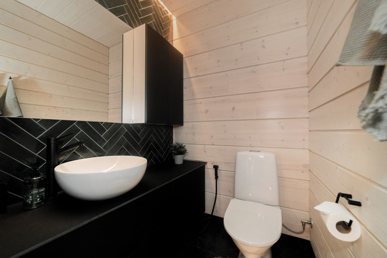 Bathroom 3, High-Quality 4BR Villa in Ruka - Private Hot Tub & Sauna, Northern Ostrobothnia