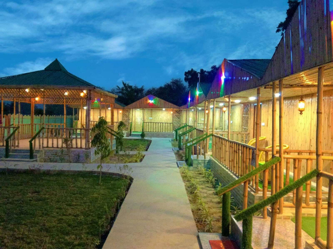 Property grounds 2, Radhika Resort, Mathura