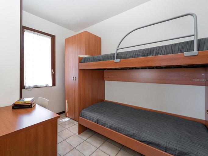 Others 4, Residence Primera, Brescia