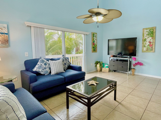 Interior 3, Seaside Escape, Manatee