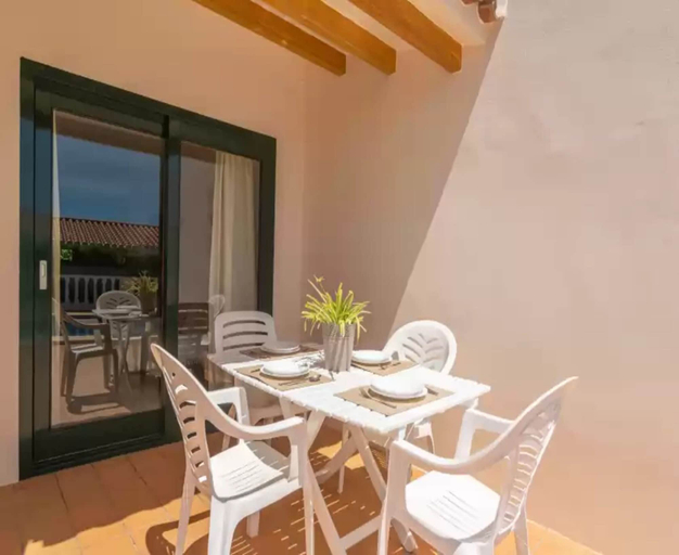 Balcony 5, Villa Victoria - Apartment In Cala En Porter, Baleares