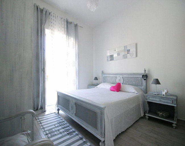 Room 3, Apartment in Ladispoli Near Tyrrhenian Sea, Rome