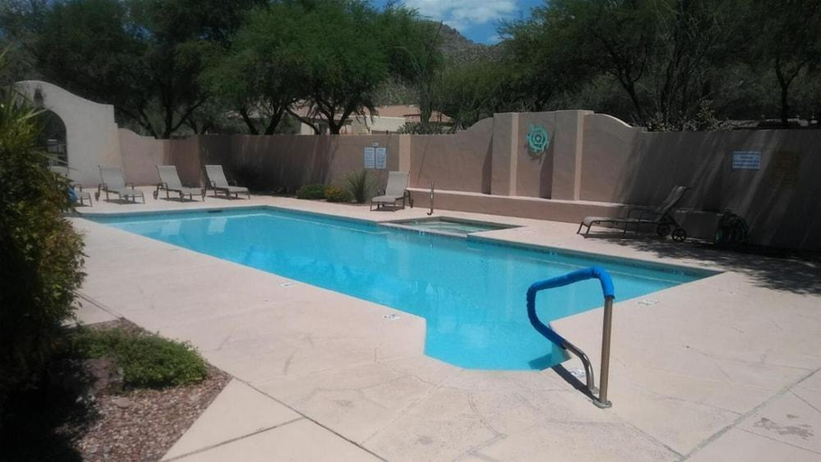 Sport & Beauty 2, Casitas at Sabino Springs, Pima