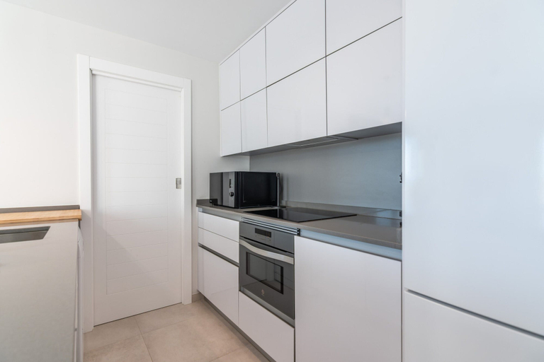 Private kitchen 5, Spacious, Family-friendly Apartment, Huelva