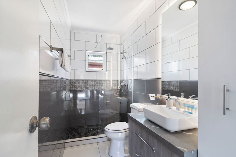 Bathroom, Little Sea #2 - Coral