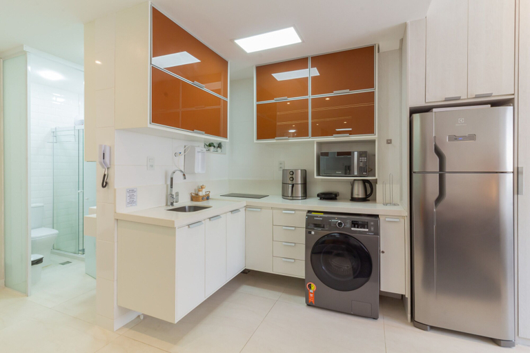 Room 4, 5 Minutes From Copacabana Beach B703, Rio de Janeiro