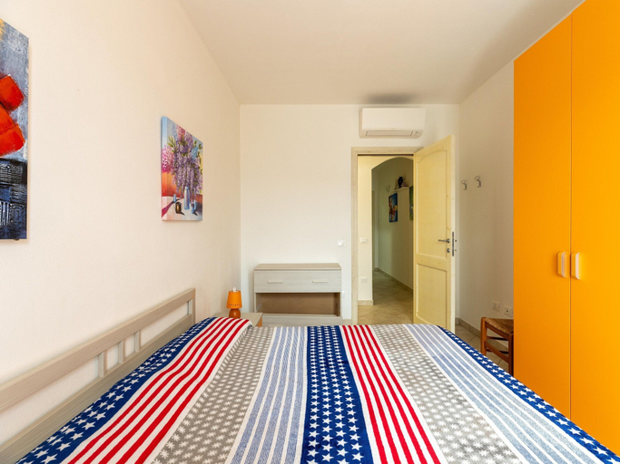 Room 5, Apartment With air Conditioning and sea Views, Sassari