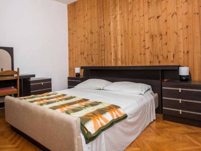 Room 3, Apartment in Sibenik by Sandy Beaches, Šibenik