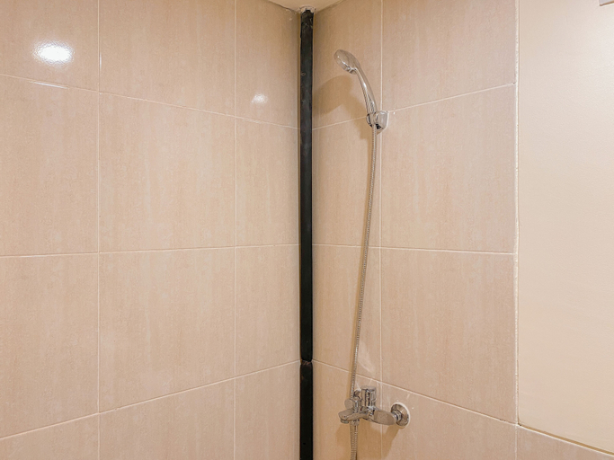 Bathroom 5, Cozy And Elegant Meikarta Apartment 2Br, Cikarang