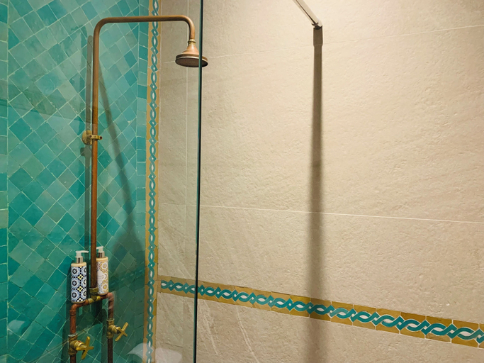 Bathroom 4, Riad Mazal Mogador, Essaouira