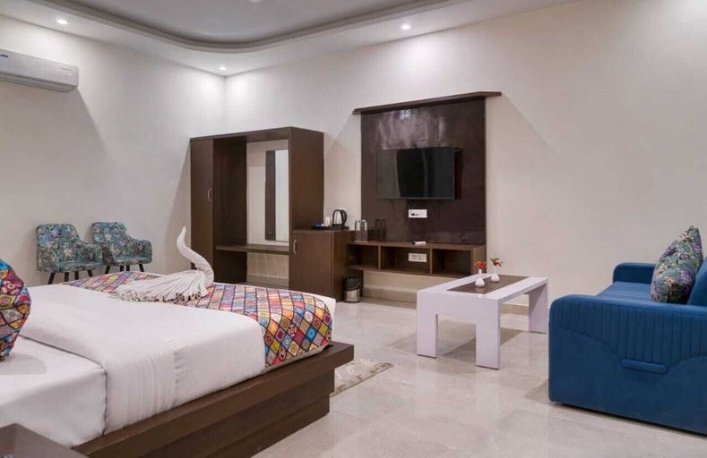 Room 4, KarmaCasa Resort By Buransh Group, Nainital