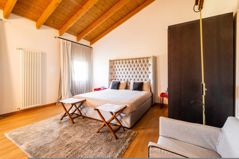Room 4, Corte Dello Zanchino, Bologna