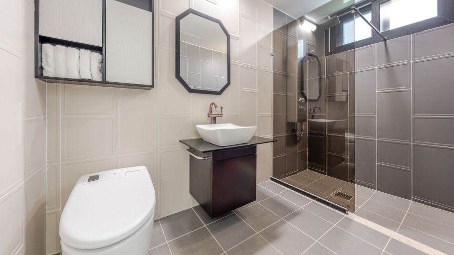 Bathroom 4, Sacheon Ara Private Pool Villa, Sacheon