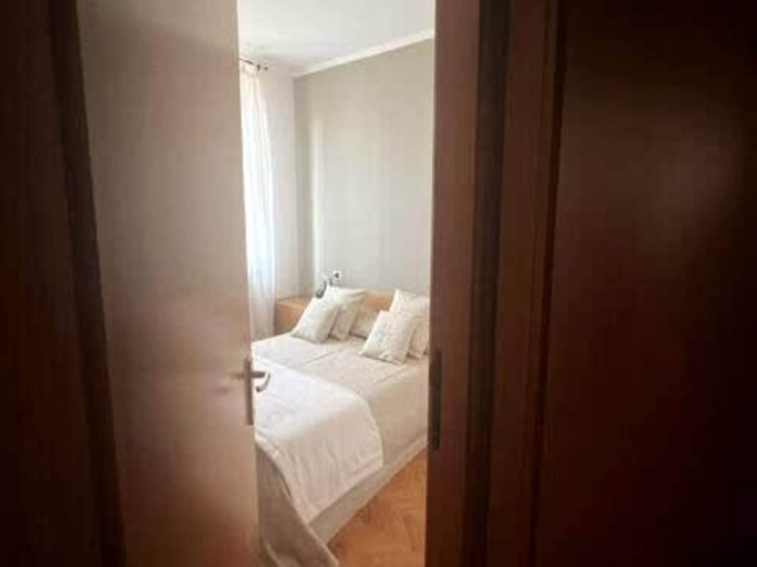 Room 4, Quiet apartment 3th floor - Parco Sempione area, Milano