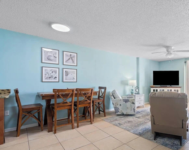 Room 3, 2B 2B Beach Views Best Eats Palmaway, Baldwin