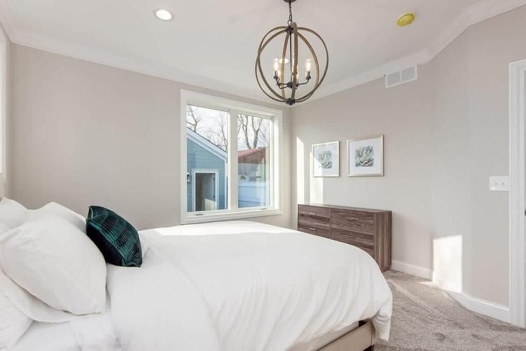 Room 4, Luxury Modern Harrison West Townhome, Franklin