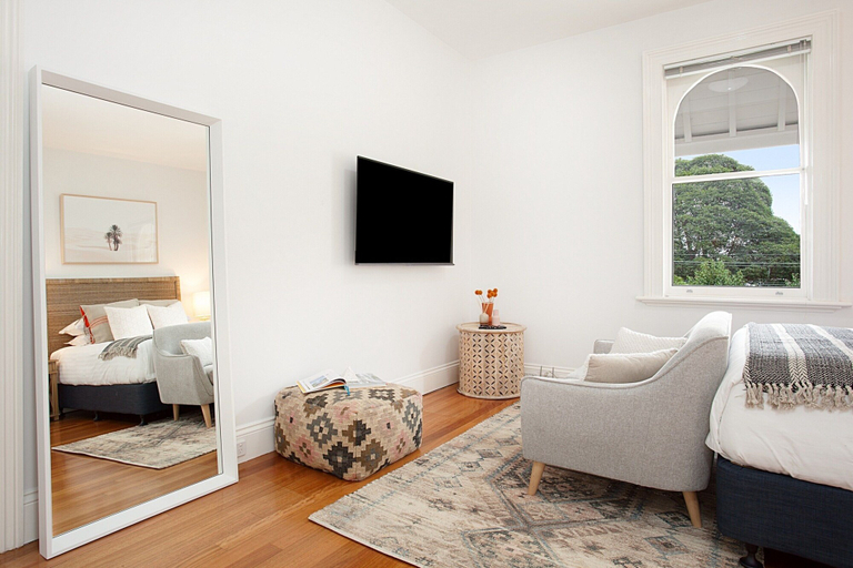 Others 3, Modern and Cosy Inner West Apartment, Sydney