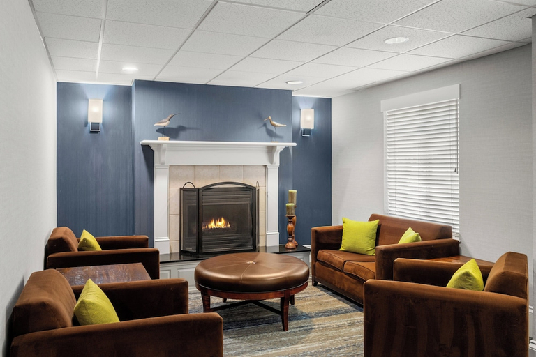 Public Area, Holiday Inn Express & Suites NEW BUFFALO, MI, Berrien