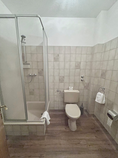 Bathroom 4, Parkhotel Essen, Essen
