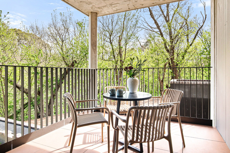 Balcony 2, Brand-new 2-bed With Rooftop Access, Melbourne