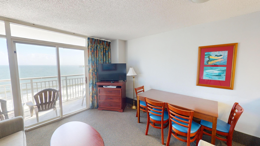 Interior 2, Atlantica 1052, Horry