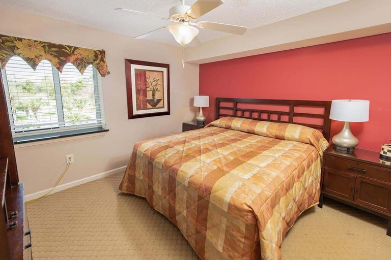 Interior 5, Yacht Club 2-805, Horry
