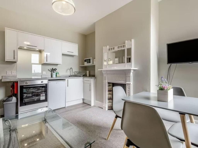 Private kitchen 5, Two-Bed Apartment Next To The Sea, Norfolk