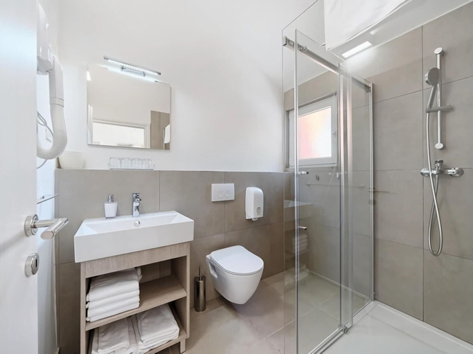 Others 3, Apartment Medena in Seget Donji -trogir With Pool, Seget