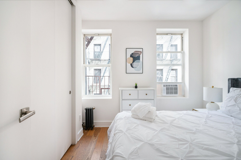Room 3, 1 BR Gem in Prime Location of NYC, New York