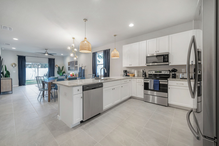 Interior 2, 2215 E 19th Ave, Hillsborough