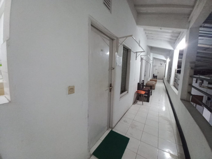 Lobby 4, OYO 95096 Dewi Sudirman Guest House, Bandung