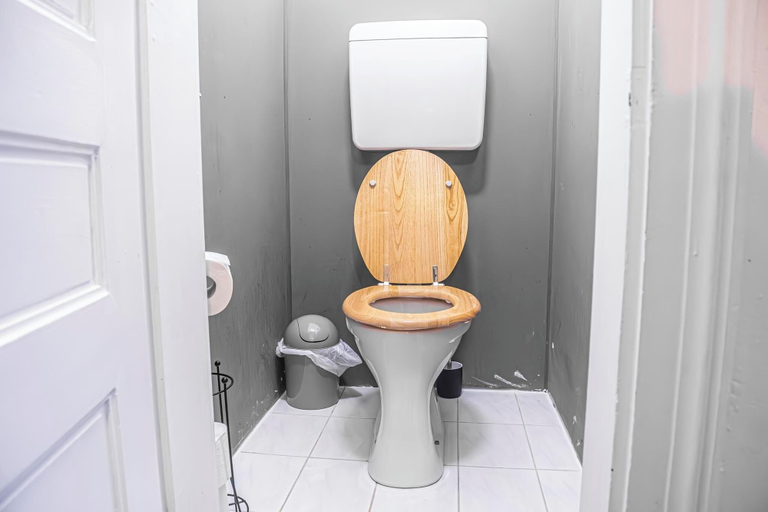 Bathroom 3, Comfy City Apartment Near AKH Hospital, Wien