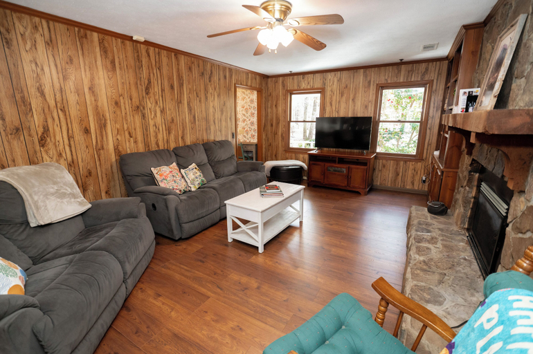 Interior 2, 371 Mountain Hill Rd, Fortson, Harris