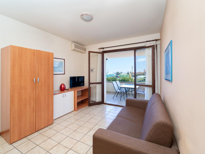 Others 2, Residence Primera, Brescia