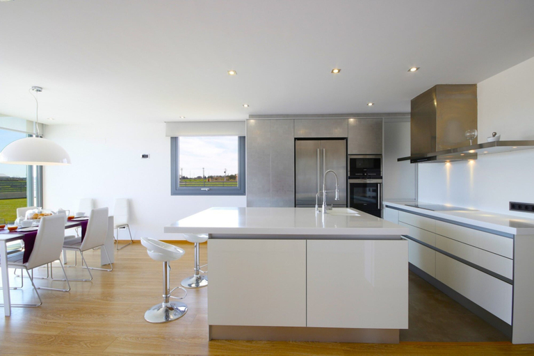 Private kitchen 5, Villa in Mallorca With Pool & Mountain Views, Baleares