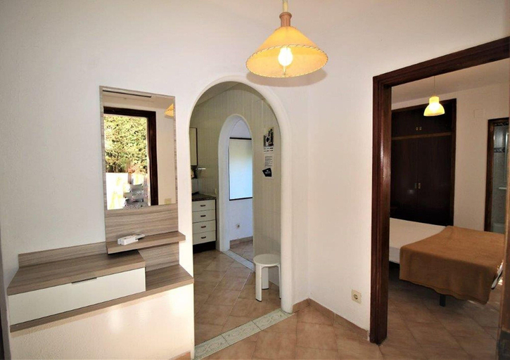 Room 2, Apartment in Playa de Pals Near Sandy Beach, Girona